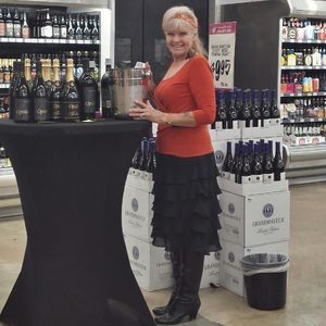 Meet your Posher, Debbie